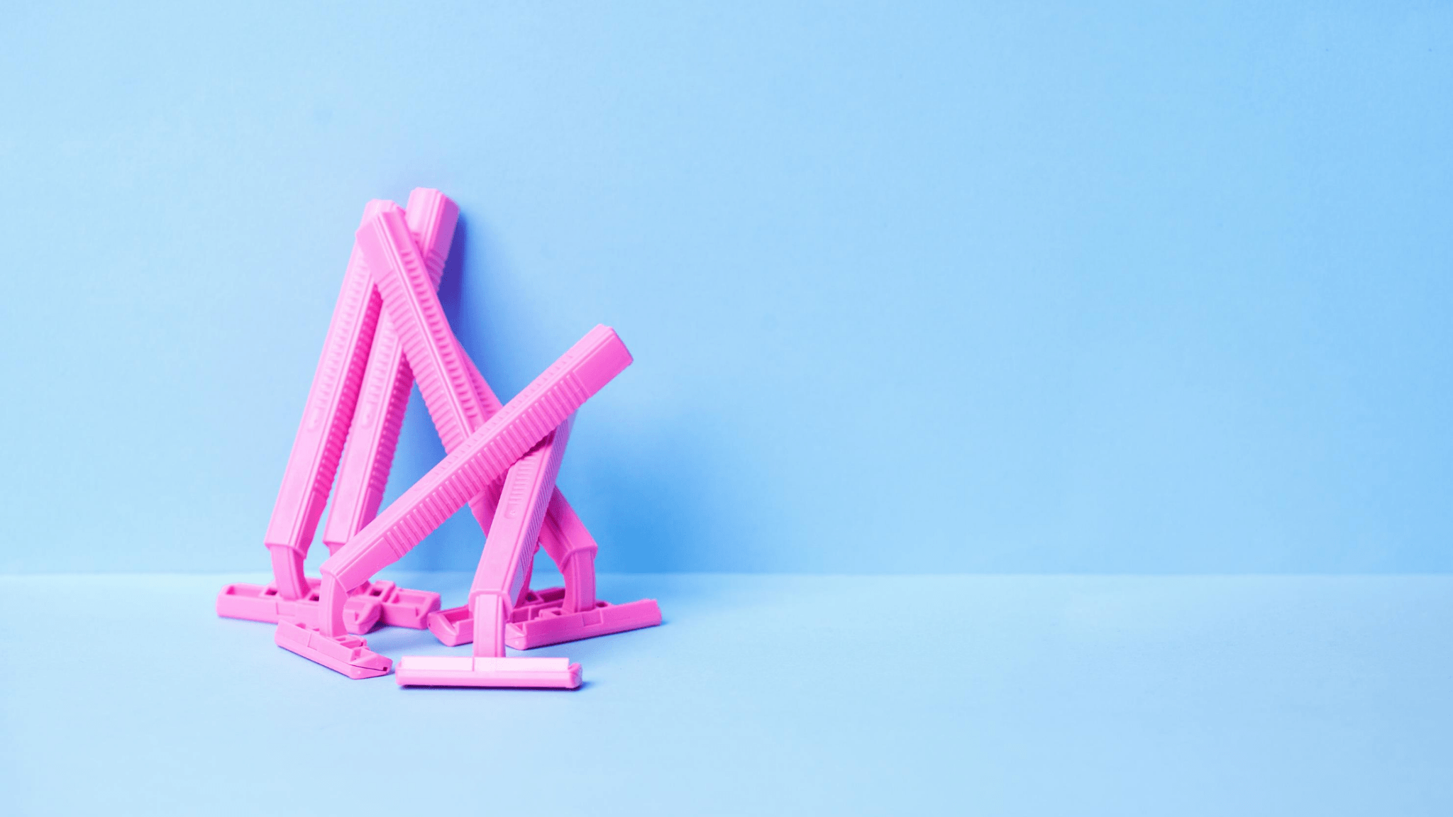 One Blade or Six? The Best Razor Blade to Prevent Ingrown Hairs - pure•yeva